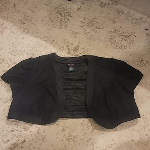 Torrid 3x dressy black lace shrug